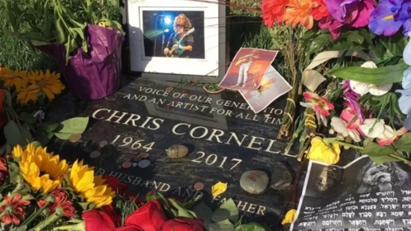 O Funeral de Chris Cornell: Quando Músicos Famosos Se Reuniram Para o Último Adeus