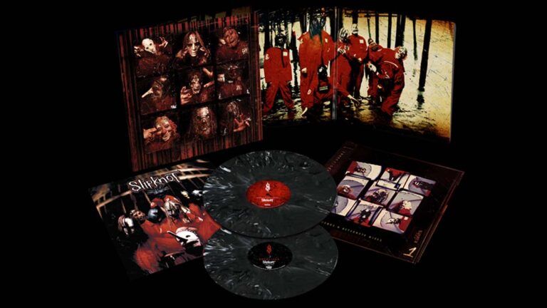 Capa oficial da edição especial Slipknot 25 anos com arte exclusiva do álbum de estreia.