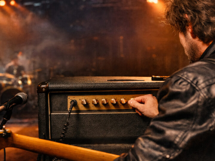 Como se ajustava amplificadores ao vivo nos anos 80: técnicas, timbres e segredos do palco