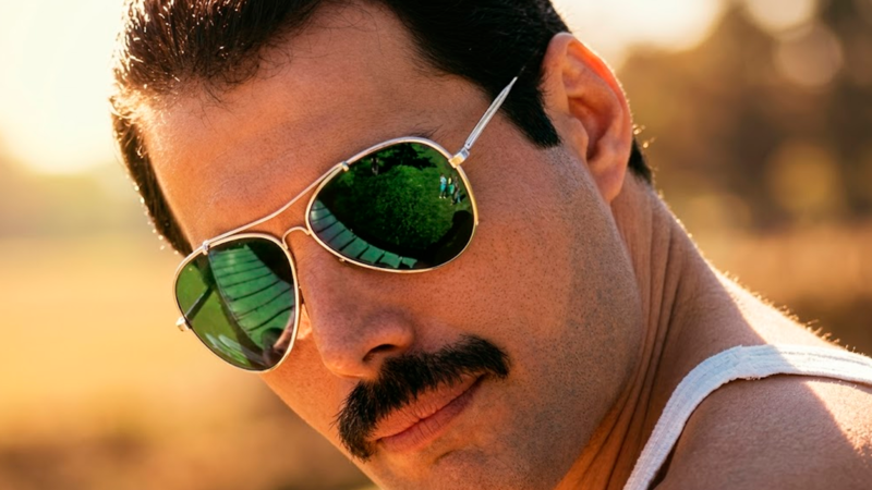 Carreira solo de Freddie Mercury: o que o Queen acrescentava